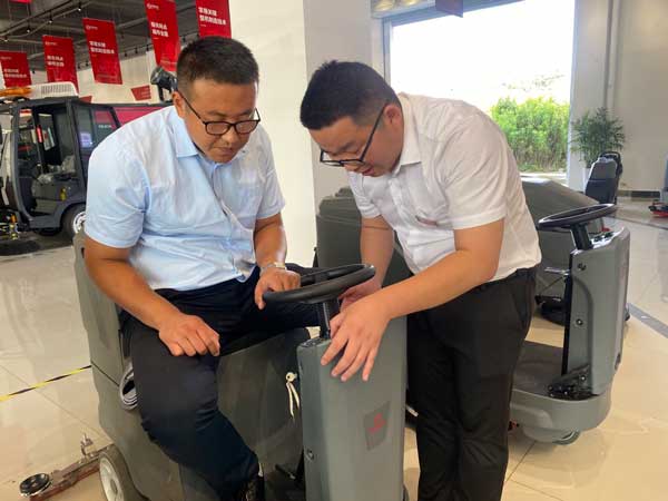 揚子清潔設備維護保養方式方法 揚子清潔設備維護保養方式方法