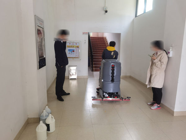 洗地機在學校地面清潔的應用 洗地機在學校地面清潔的應用