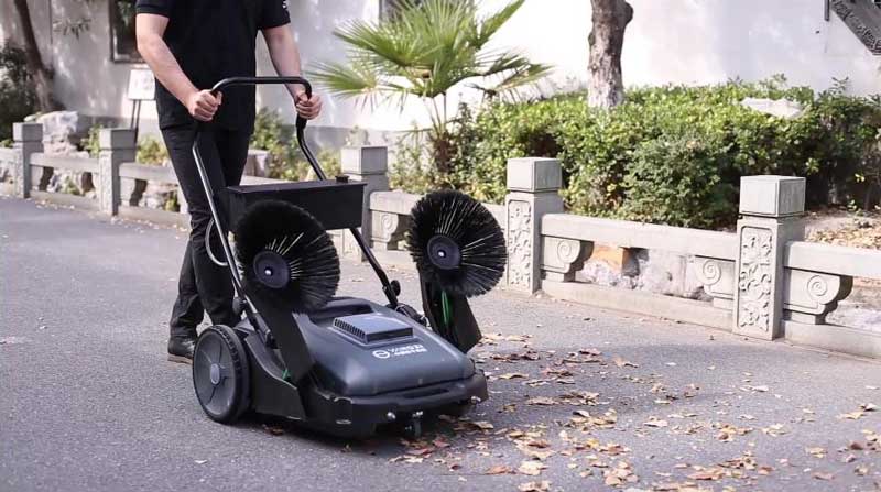 選擇揚子掃地機,專業清潔設備! 選擇揚子掃地機,專業清潔設備!