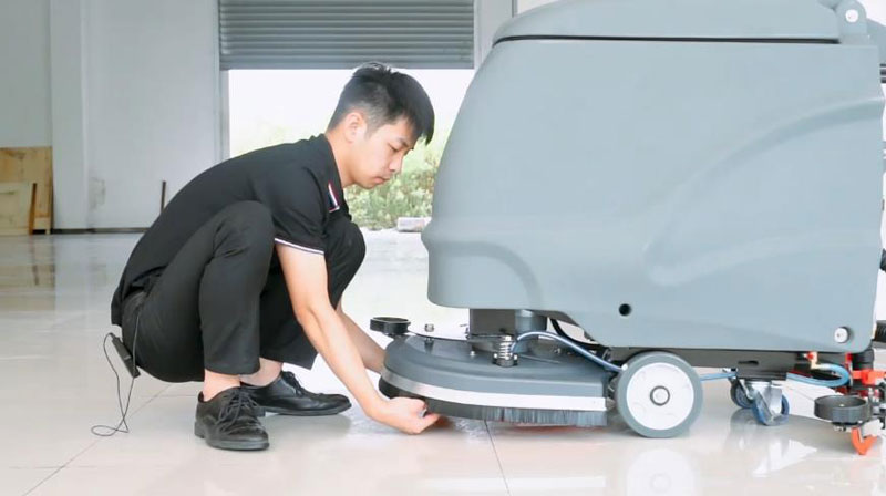 洗地機(jī)清潔半徑 洗地機(jī)清潔半徑