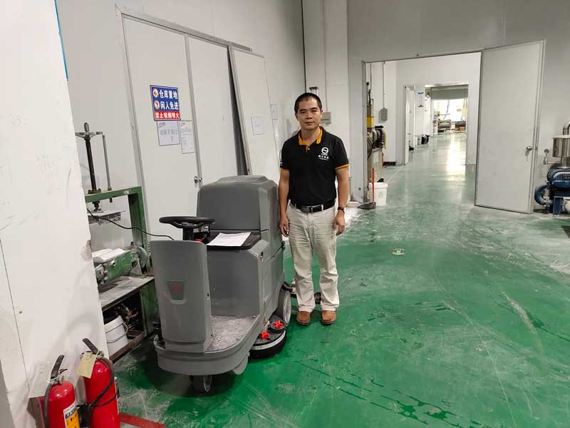 工廠為何選擇洗地機(jī) 工廠為何選擇洗地機(jī)