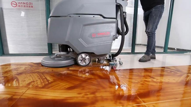 突破傳統，油污清潔|洗吸一體機，讓您清潔更愜意