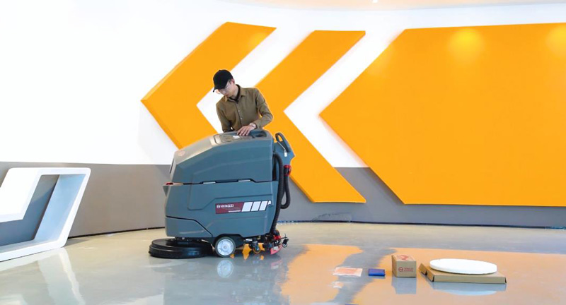 如何找到合適的自動(dòng)洗地機(jī) 如何找到合適的自動(dòng)洗地機(jī)